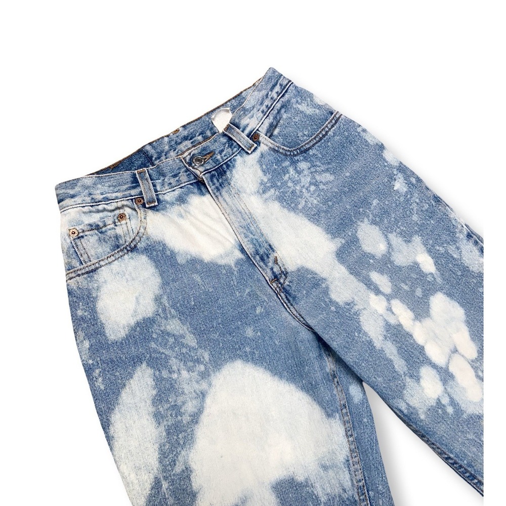 Vintage Levi's Women's Mom Jeans Tapered Size 27x30 Denim Custom Bleach Wash - Picture 2 of 16